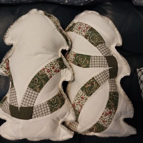 Handmade Other - 3805 Two Quilted Tree Shaped Quilt Pattern Pillows.